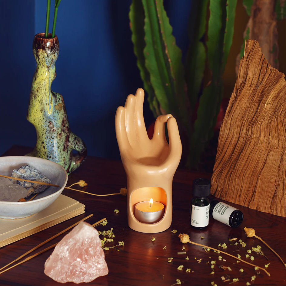 Om Meditation Hand Oil Burner x Doiy